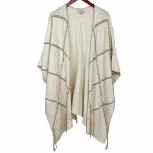 Knox Rose cream sweater/poncho. Very good condition